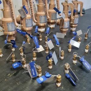 Mais um lote de válvulas de segurança inspecionadas, testadas e prontas para entrega! ✅  Garantimos qualidade, segurança e compromisso em cada etapa, do serviço à entrega.  🔗 Clica no link da bio e fale conosco.  #rewengenharia #inspecaonr13 #valvuladeseguranca #nr13